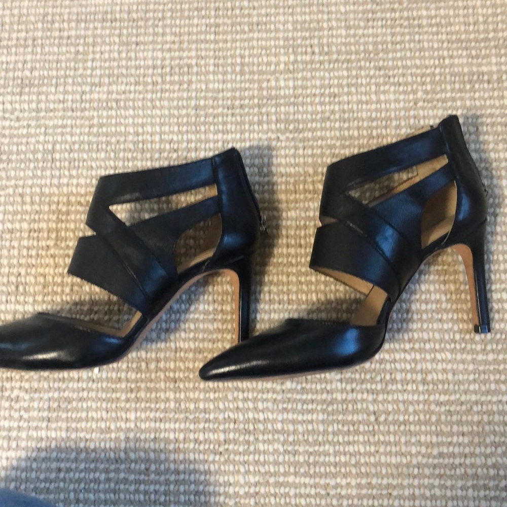 Antonio Melani Heels!